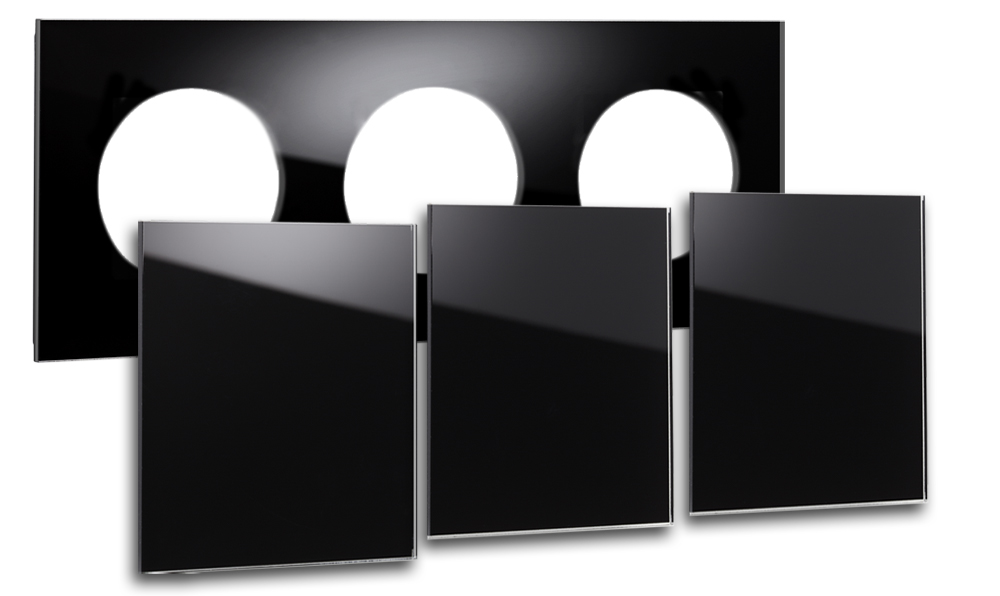 Glass-look frame. MAXIM